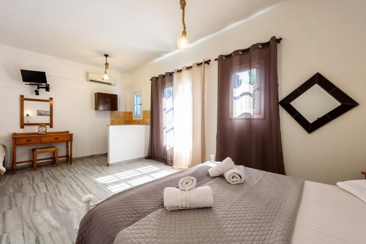 Astoria Apartments Páros Dış mekan fotoğraf